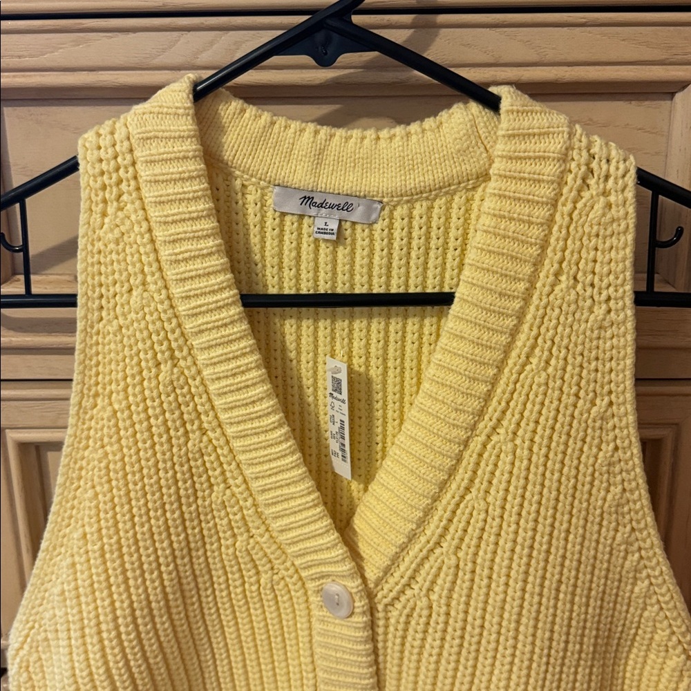 Madewell Cutaway Sweater Vest - Picture 4 of 8